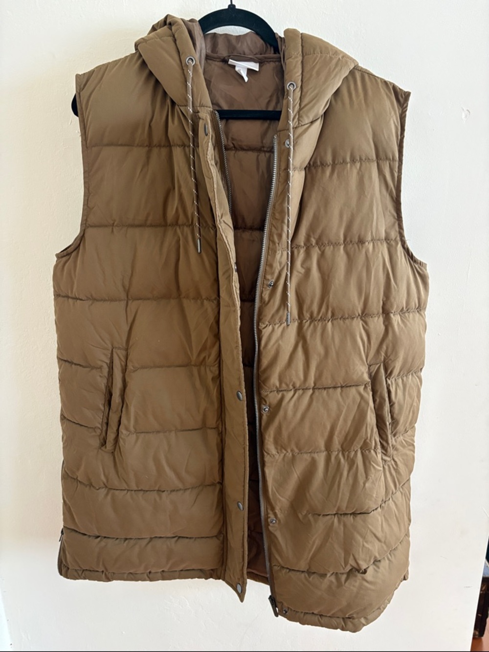 Women’s Hooded Puffer Vest - Tan